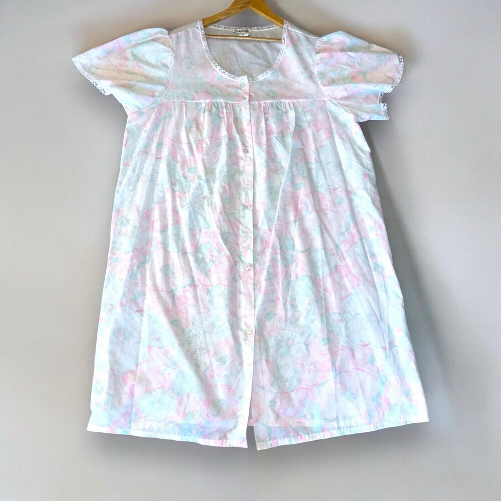 Vintage Plus Size Nightgown 2XL Lace Trim Floral Button Up Short Sleeve Granny
